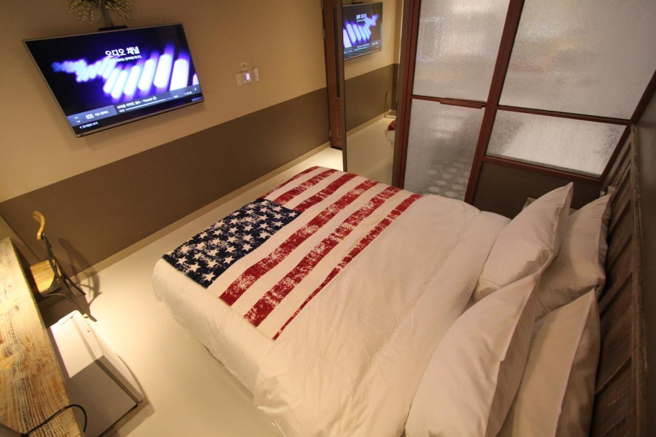 The First Snow Hotel Daegu Ngoại thất bức ảnh
